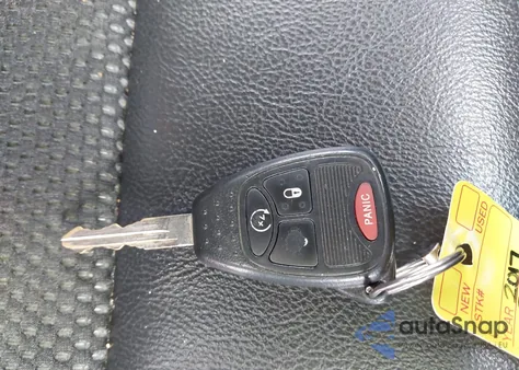 2017 Jeep Compass Latitude 4X4 z USA, uszkodzony, nr VIN 1C4NJDEB7HD127689